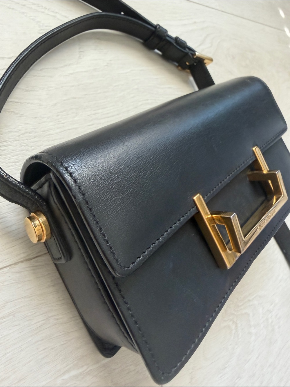 YSL Saint Laurent Black Calfskin Leather Small Lulu Bag Crossbody Bag - Picture 6 of 16